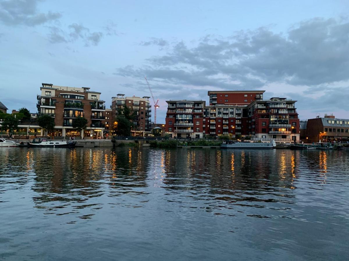 River View - Kingston Kingston upon Thames  Extérieur photo